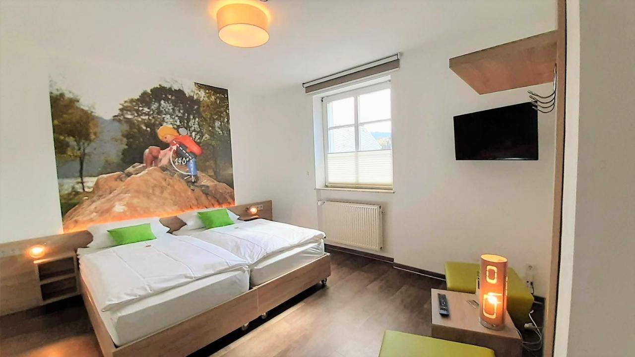 Winkelwerkstatt Hotel 크로프 외부 사진