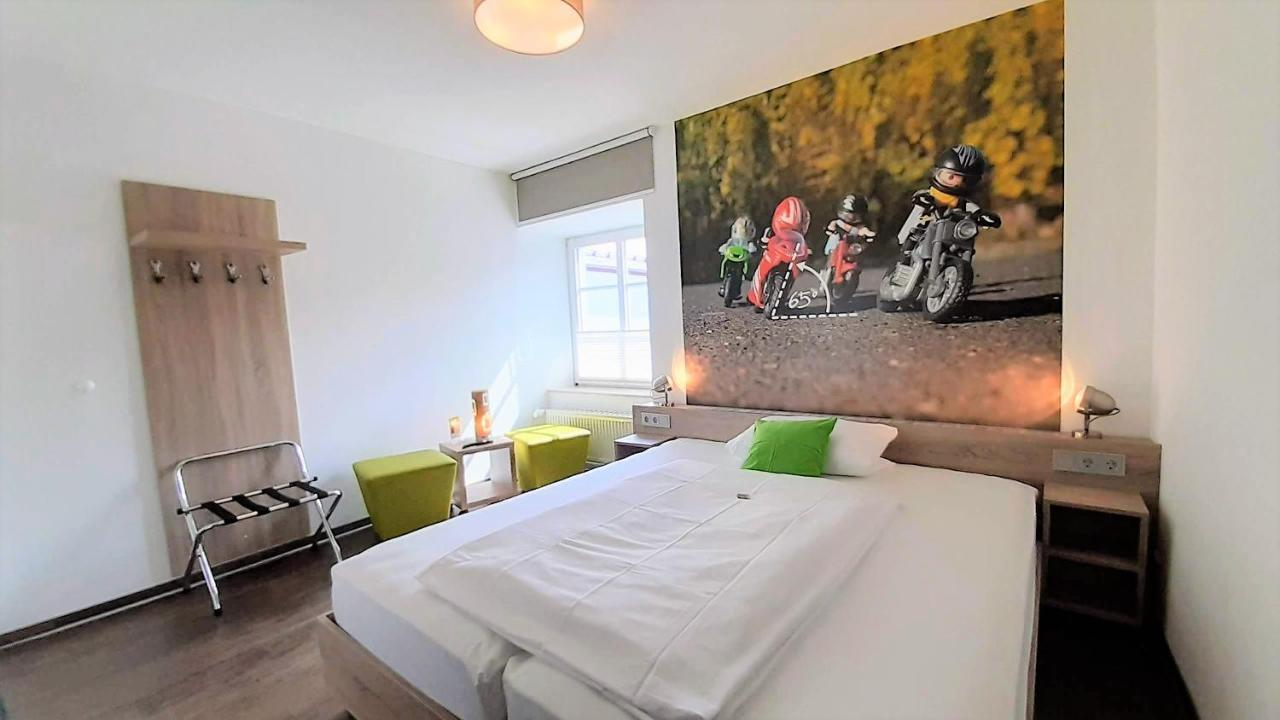 Winkelwerkstatt Hotel 크로프 외부 사진